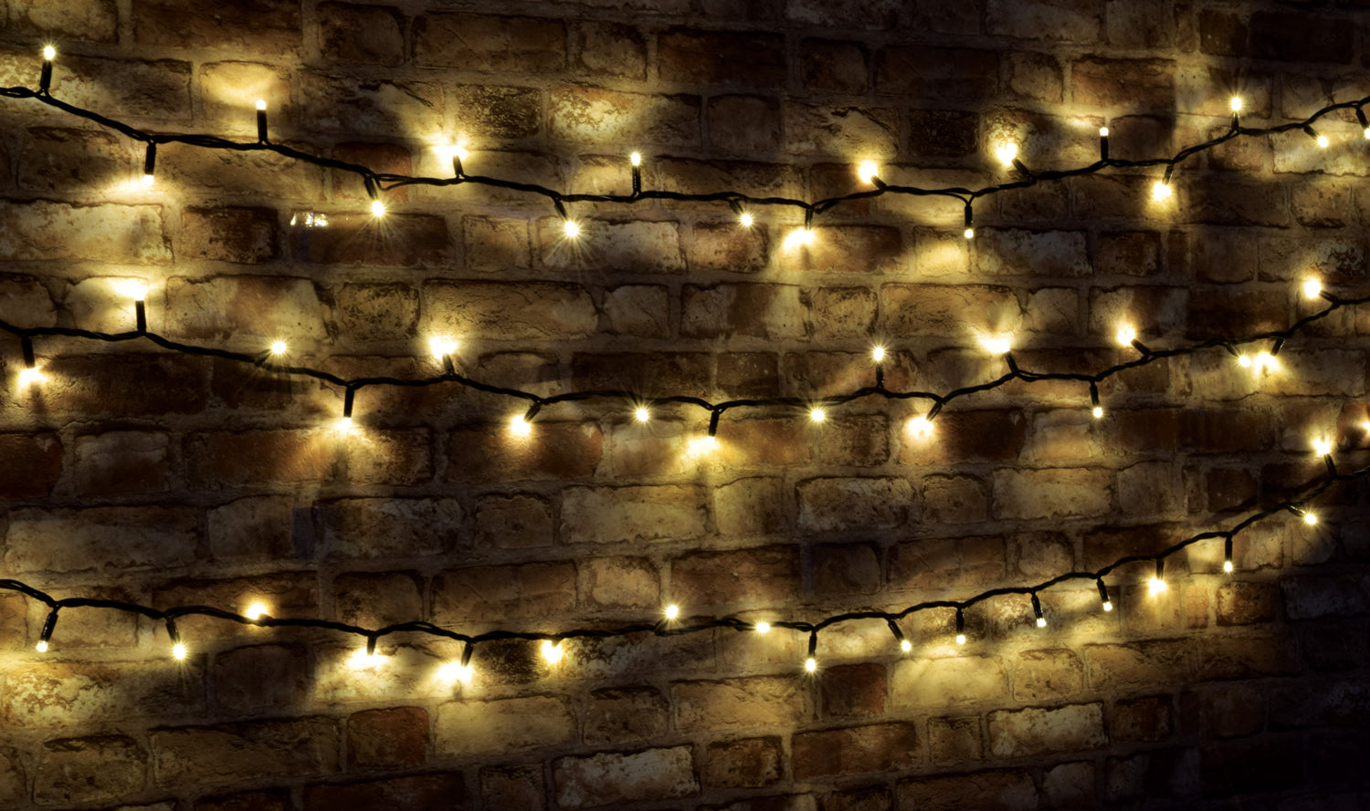 LYYT: 155.404UK, Heavy Duty LED String Lights, 90 LEDs, 10m Warm White, IP44 Rated, Black Cable