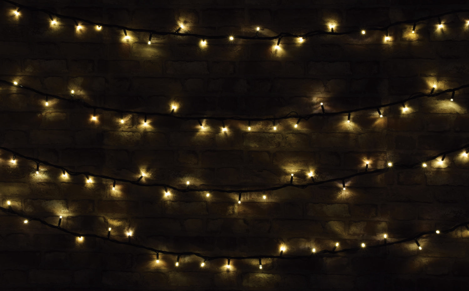LYYT: 155.407UK, Heavy Duty LED String Lights, 180 LEDs, 20m, Black, Warm White, IP44