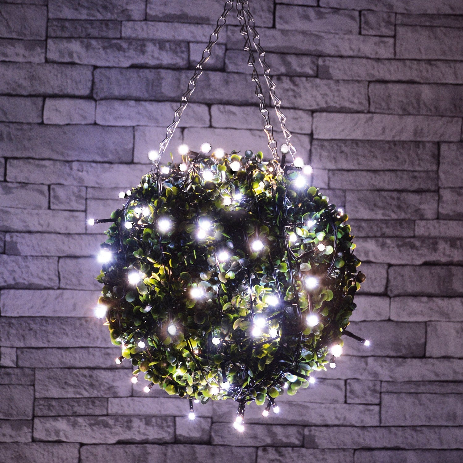 LYYT: 155.612UK, Outdoor LED String Lights, 120 Cool White LEDs, 9.5m, IP44, Battery Operated