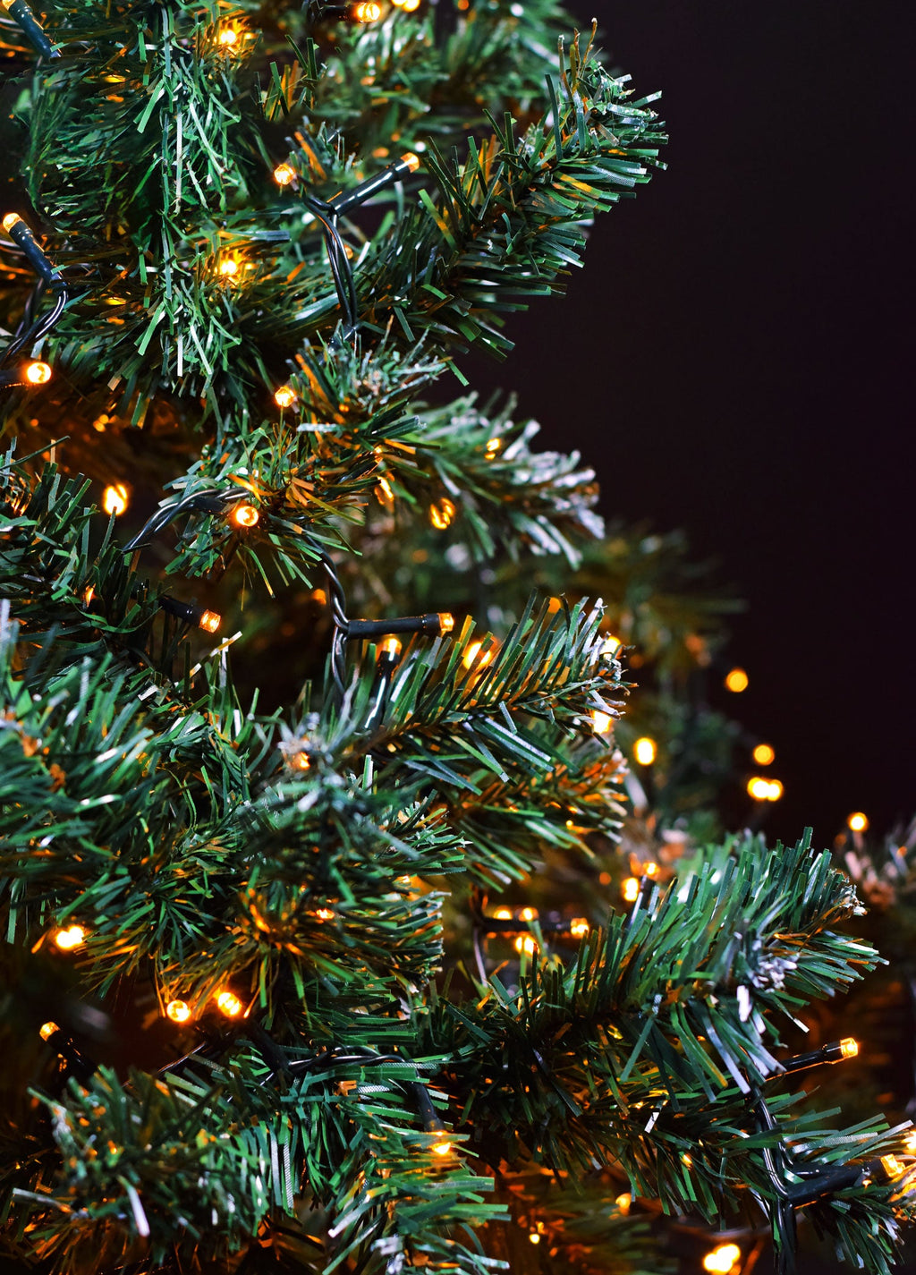 LYYT: 155.656UK, 45m LED String Light Reel, Amber, 1500 LEDs, 8 Modes, IP44