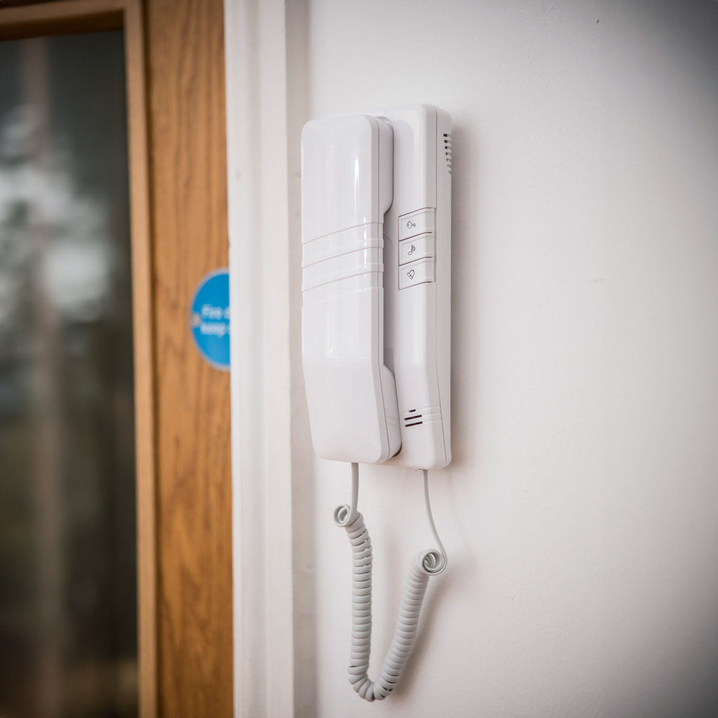 Mercury: 350.010UK, 2 Wire Door Phone System, Intercom, Weatherproof Outdoor Unit, 12V, IP44 Rated, 100m Range