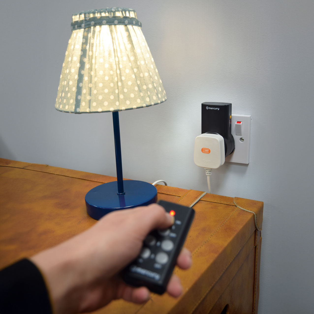 Mercury: 350.113UK, Wireless Remote Control Mains Sockets, Set of 3, 2400W, 10A, 30m Range