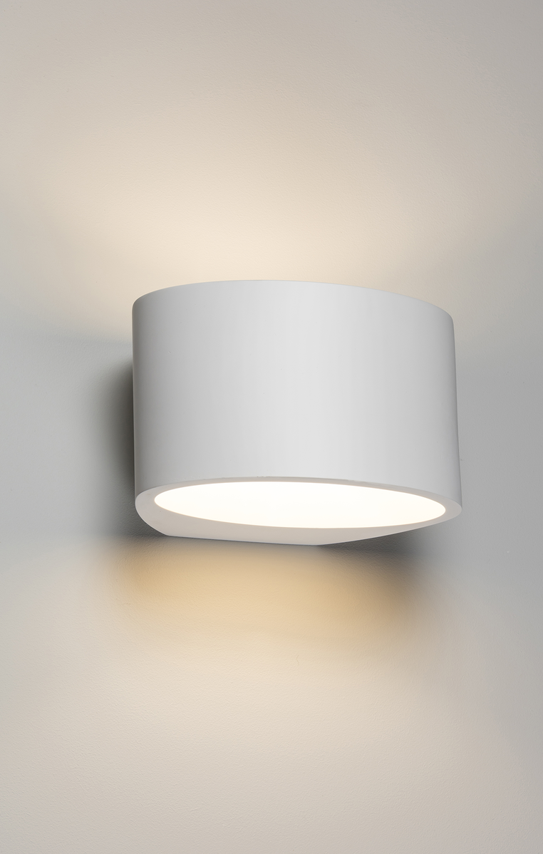Knightsbridge: PWL3, Curved Up and Down Plaster Wall Light, 230V, 40W, Dimmable, White Finish, 200mm Width