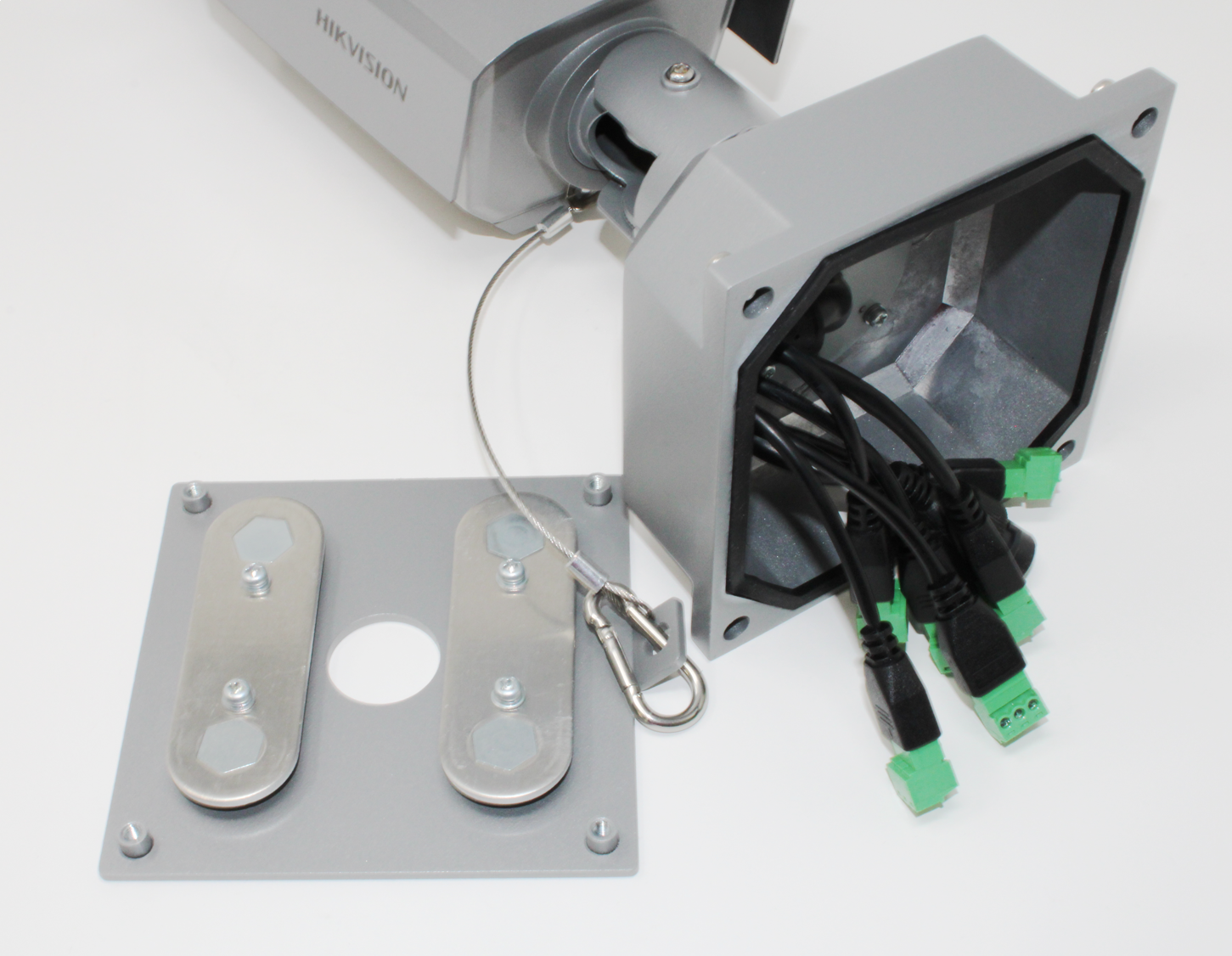 HikVision: iDS-TCM403-BI/0832, 4MP Varifocal ANPR Camera, 8-32mm Lens, IP67, 100m IR, PoE, 140dB WDR, Silver